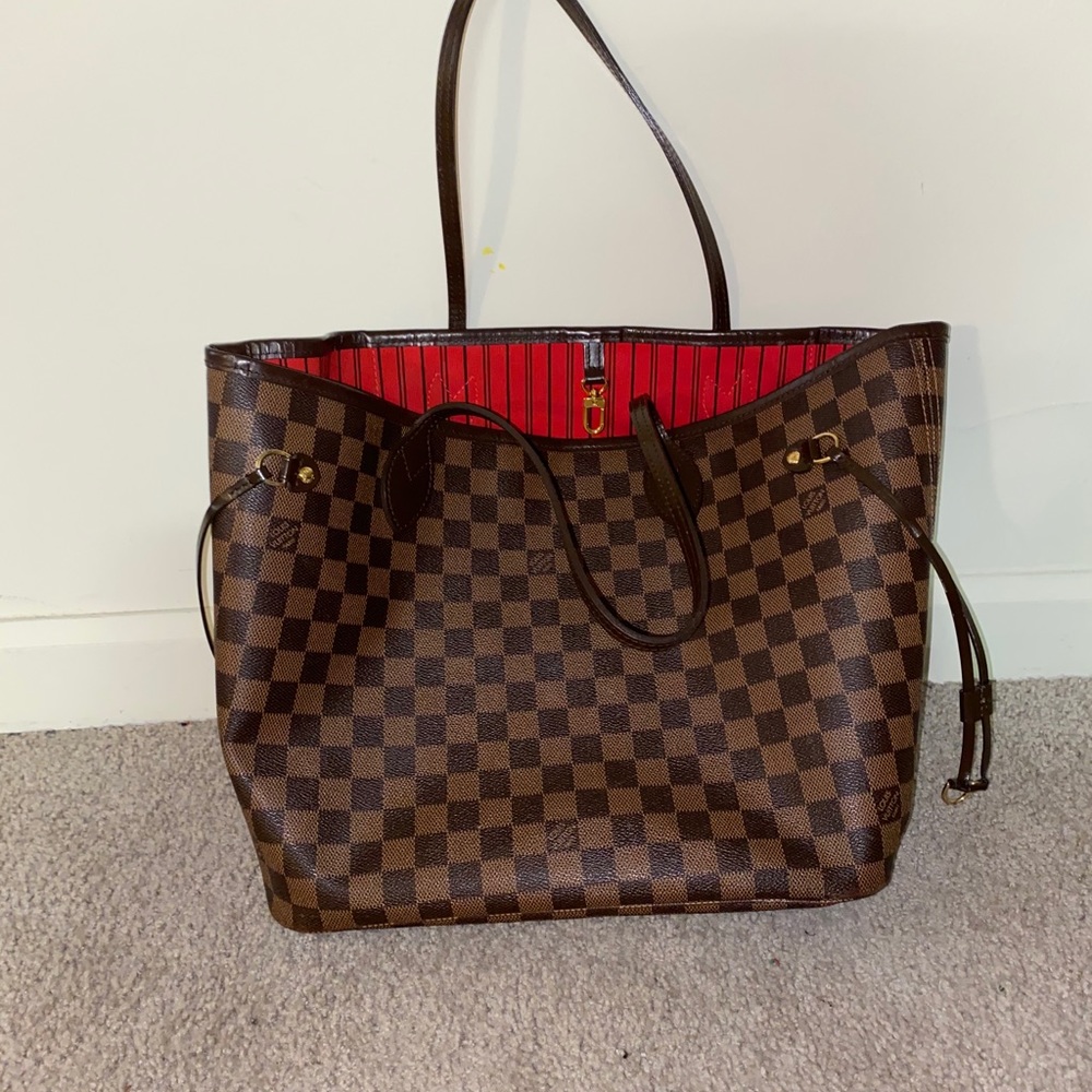 Louis Vuitton Neverfull